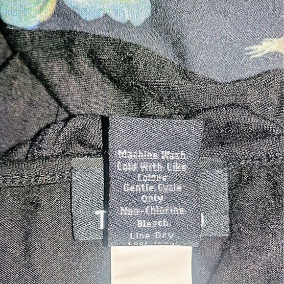 Torrid Top Blouse Women Size 0 Large 12 Short Sleeves Floral Hi Low Hem - Picture 5 of 6